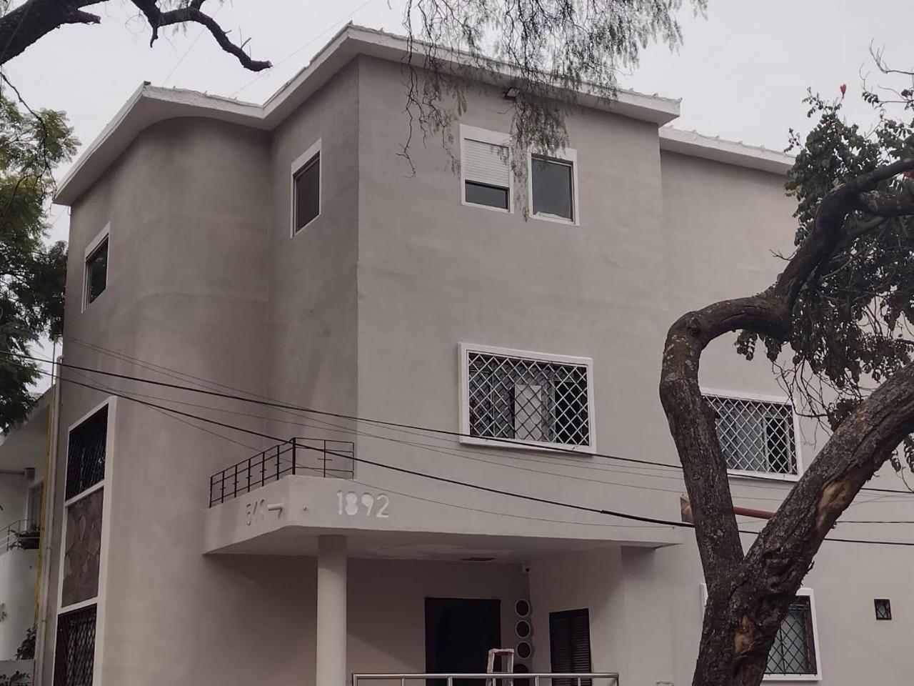 Vidrio Suites Col Americana Guadalajara Extérieur photo